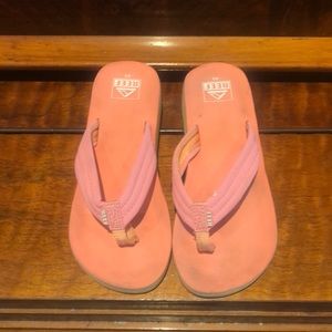 Reef, flip-flops, pastel soles